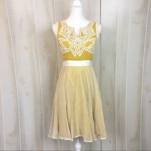 waltz. Golden Yellow Lace Netted Yellow Dress M